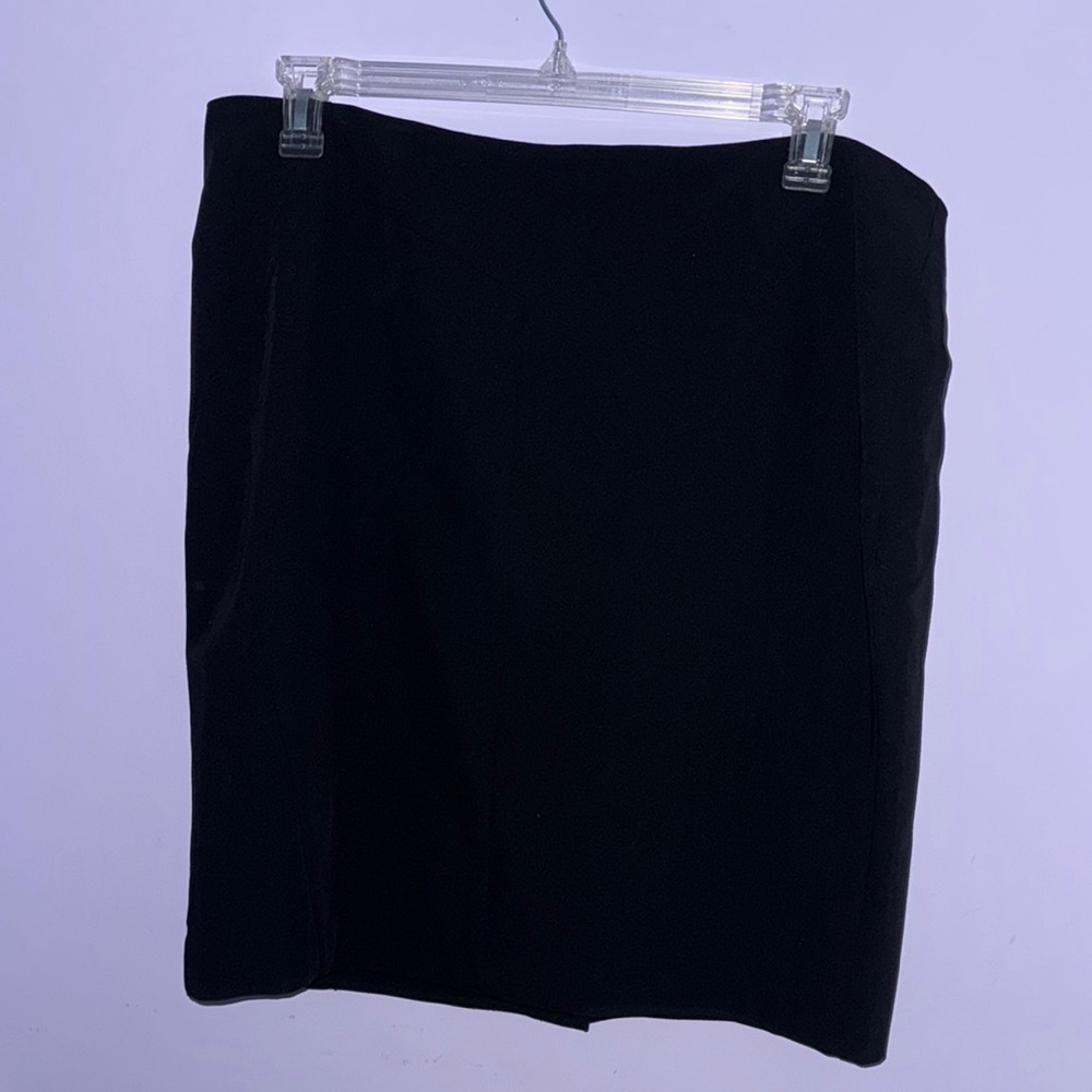 Worthington Skirt⌚️